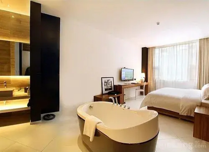 Cloud 1 Hotel Fuling