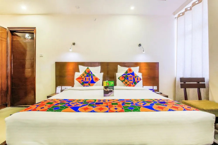 Fabhotel Royal Heritage