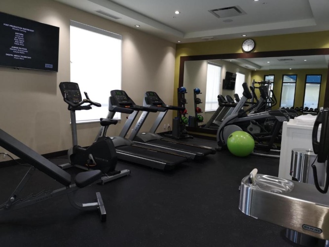 Best Western Plus Hinton Inn & Suites photo 24