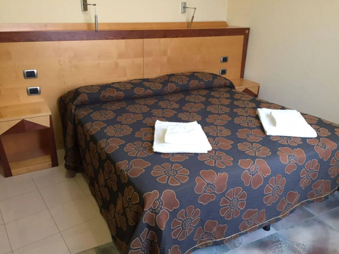 Piccadilly Suites and Rooms