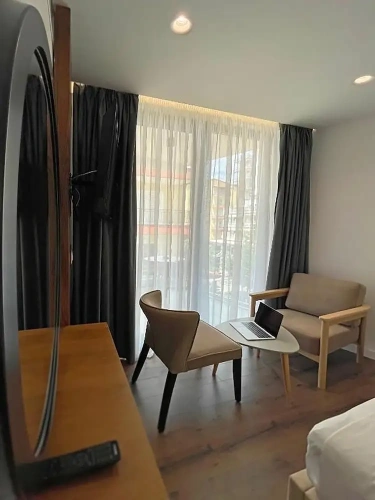 Standard Triple room with sea view