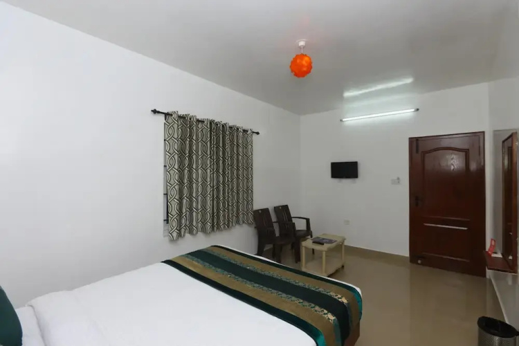 Oyo Homes 070 Conoor Road