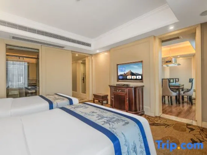 Twin Suite