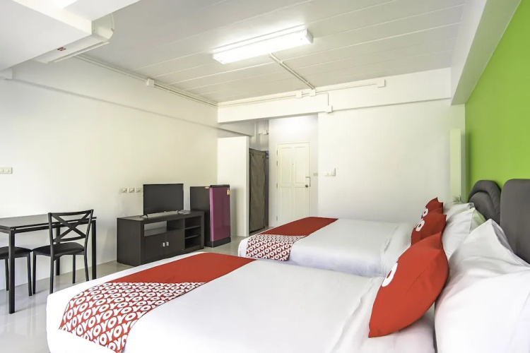 OYO 601 C W Mansion Phuket