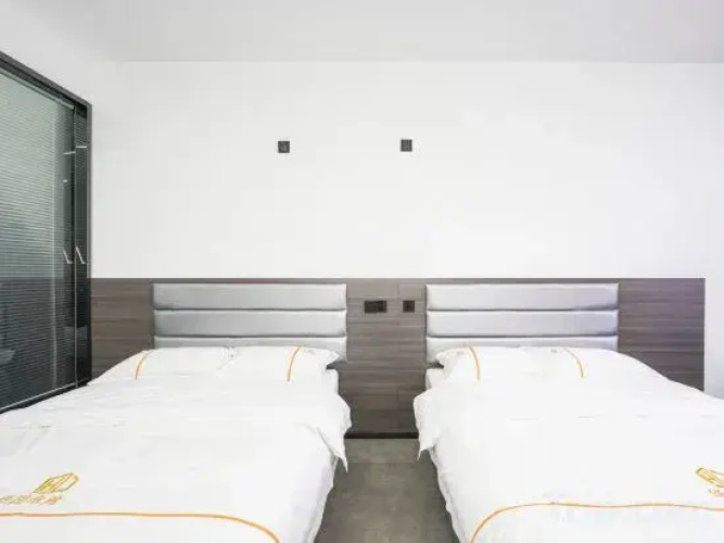 Hualu E-sports Hotel