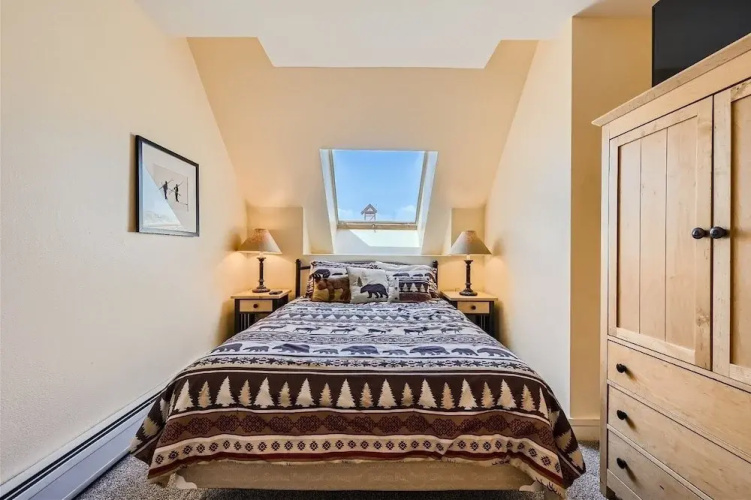 8309 Silver Mill 2 Bedroom Condo by RedAwning