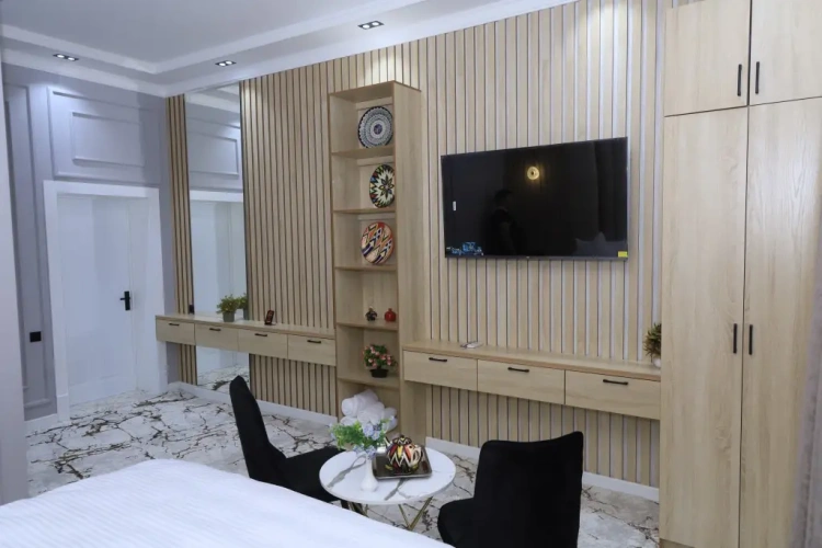 1 Bedroom Suite