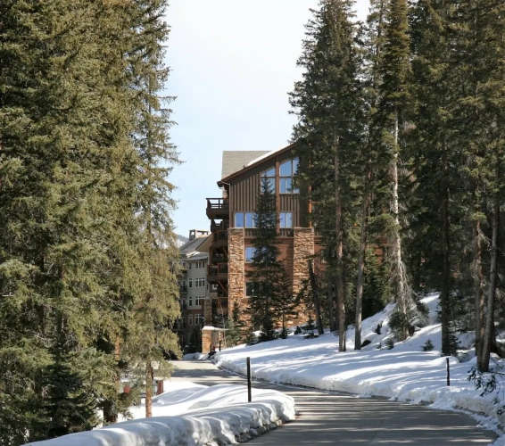 4 Bedrooms Premier room with balcony and with mountain view