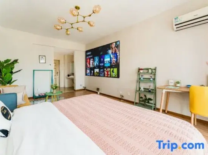 Standard Double room with city view
