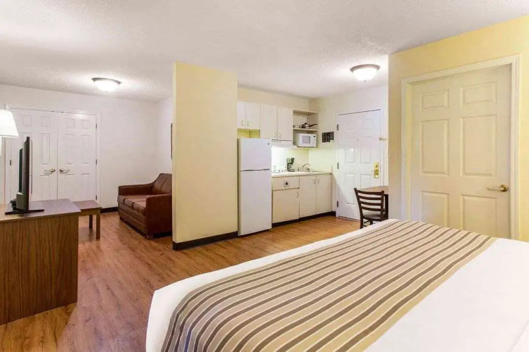 Studio 6 Extended Stay - Myrtle Beach, SC