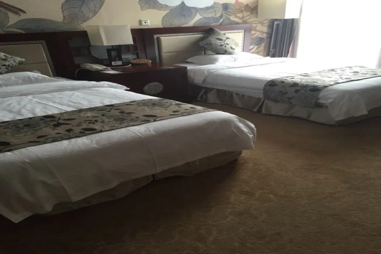T-Longee Hotel
