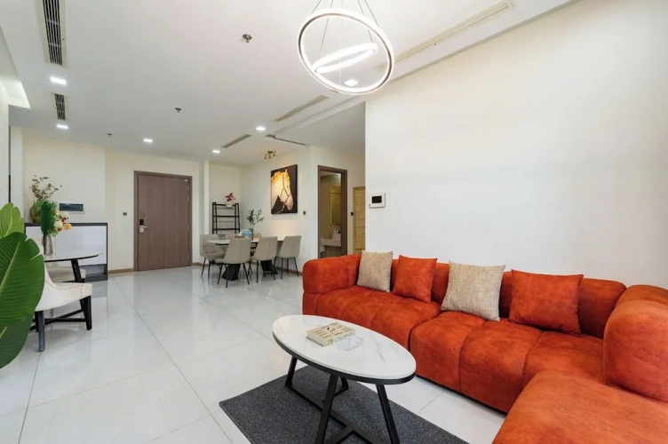 4 Bedrooms Apartment with balcony and with city view