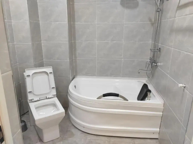 Status Hotel