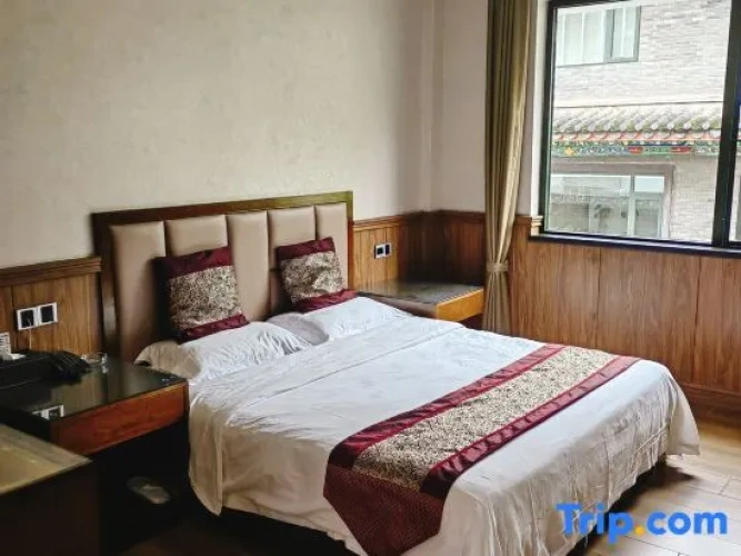 Standard Double room with view