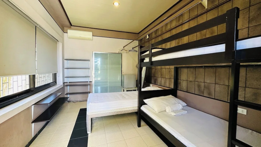 Tugsaw Resort