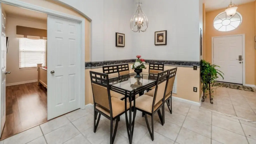 8157 fan Palm way