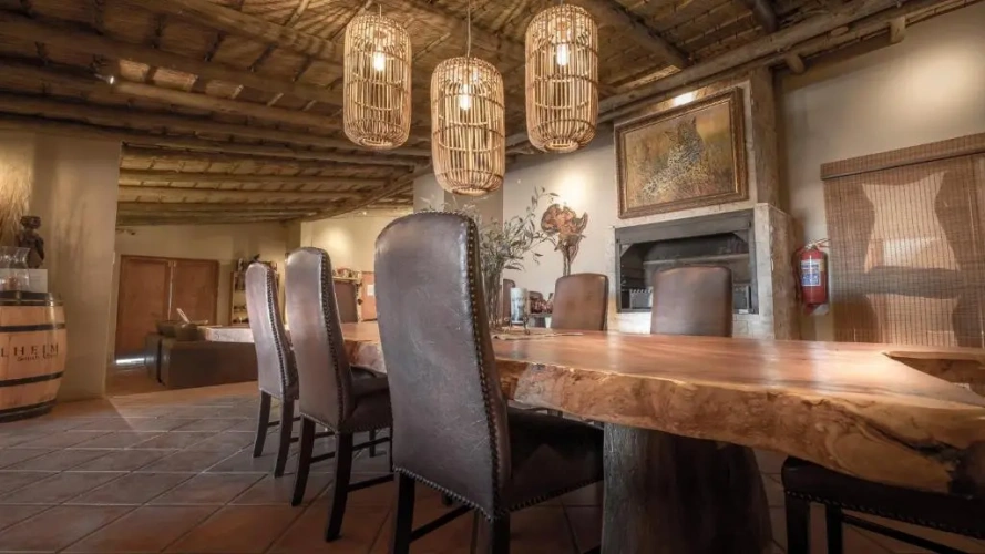 Farmhouse Luxury Twin room