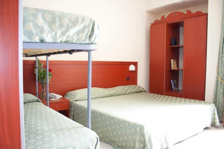 Standard Quadruple room with balcony