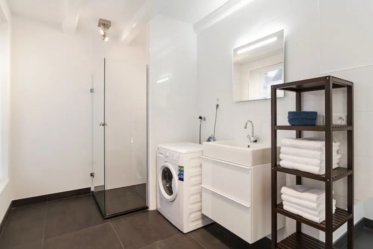 Canal Apartment Donkere Gaard