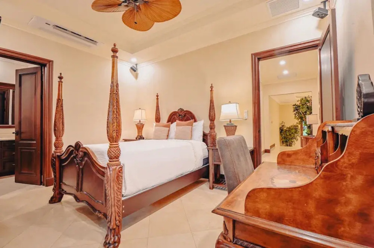 CR Luxury Casa Zafiro 7 Bdrm