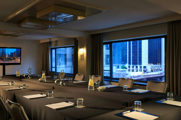 Renaissance Chicago Downtown Hotel photo 25