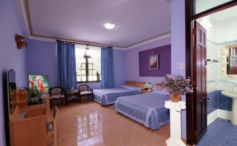 Tram Huong Hotel