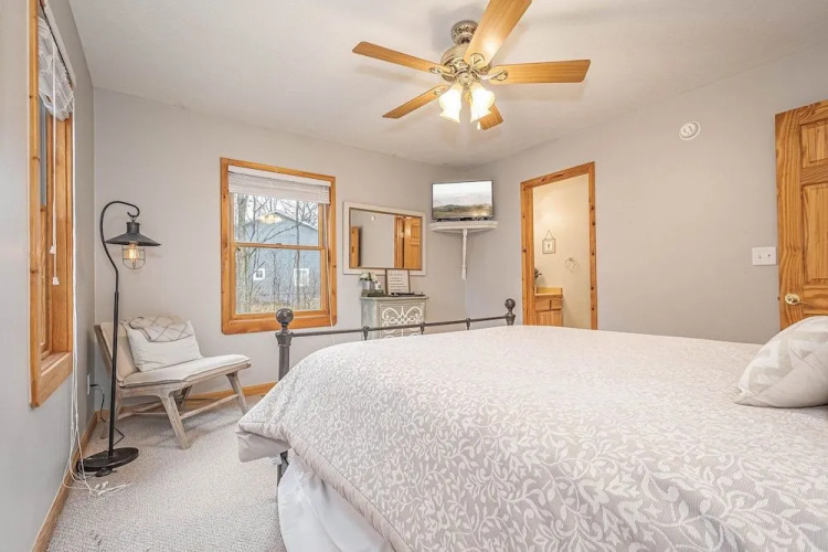 The Quarterdeck by Taylor Made Deep Creek