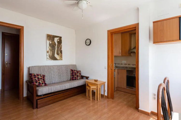 Apartment 60 mtres from the beach