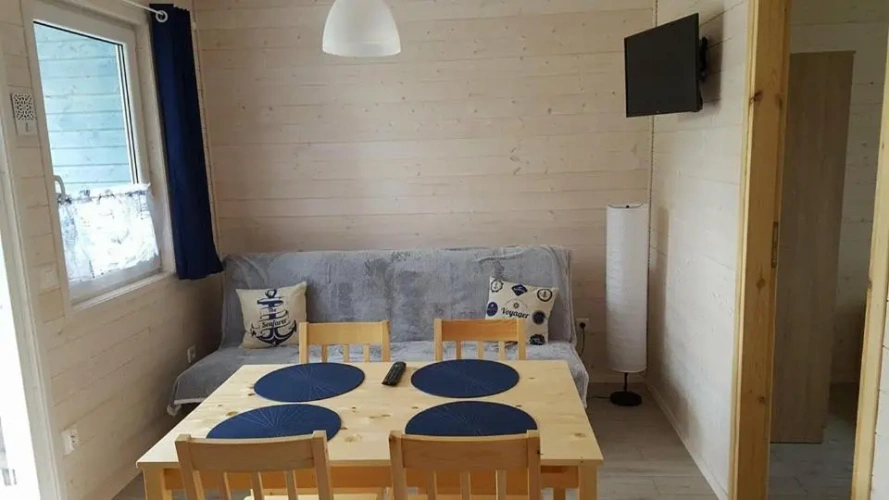 2 Bedrooms Chalet