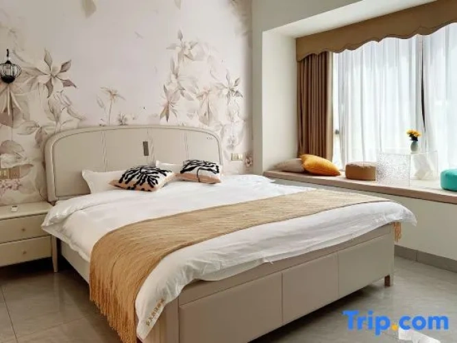 2 Bedrooms Comfort room