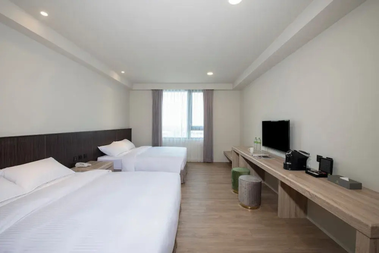 Floramos Hotel