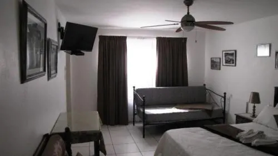 Bel Air Guest House