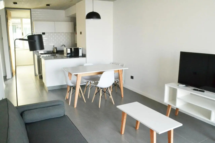Loi Flats Neuquen,  Edificio Tucuman