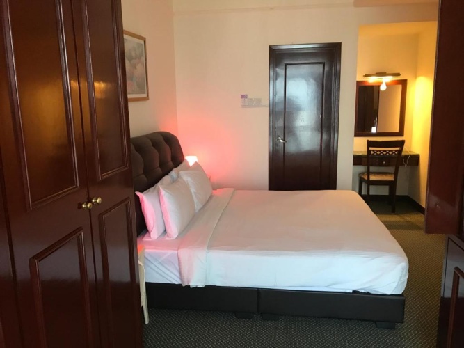 Deluxe Suite