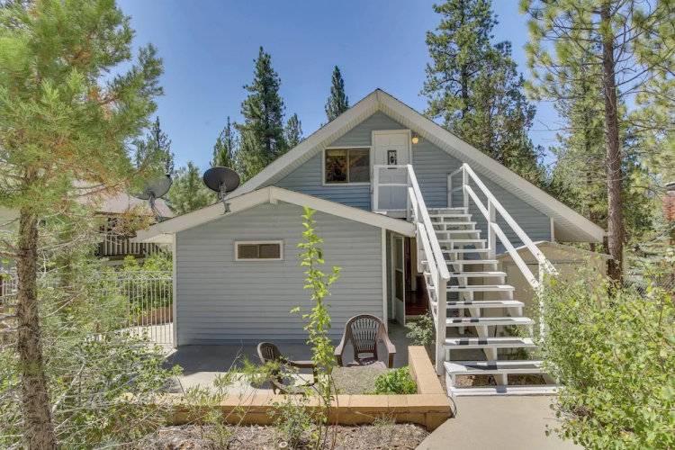 Ski, Hike & Fish: Big Bear Lake Home w/ Fire Pit