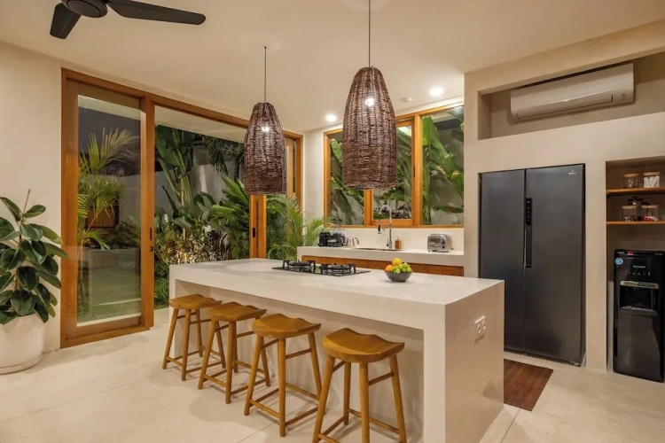 2 Bedrooms Villa