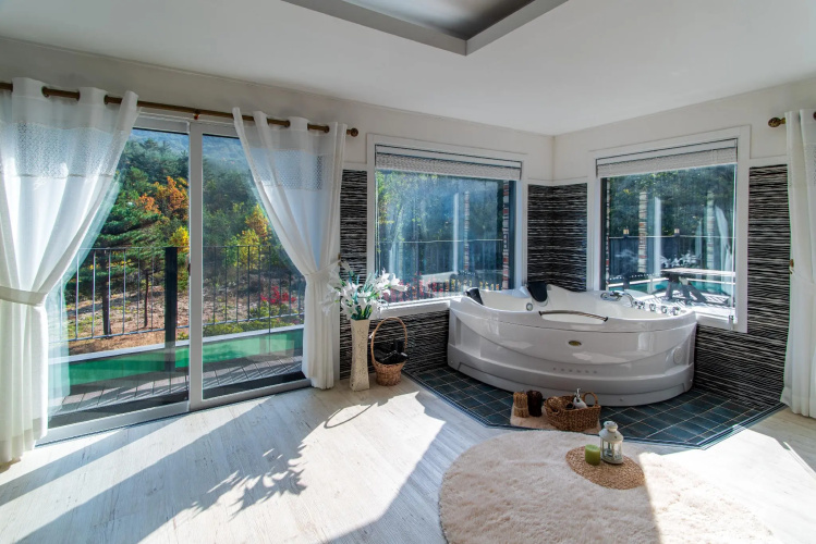 Olive Spa Pension