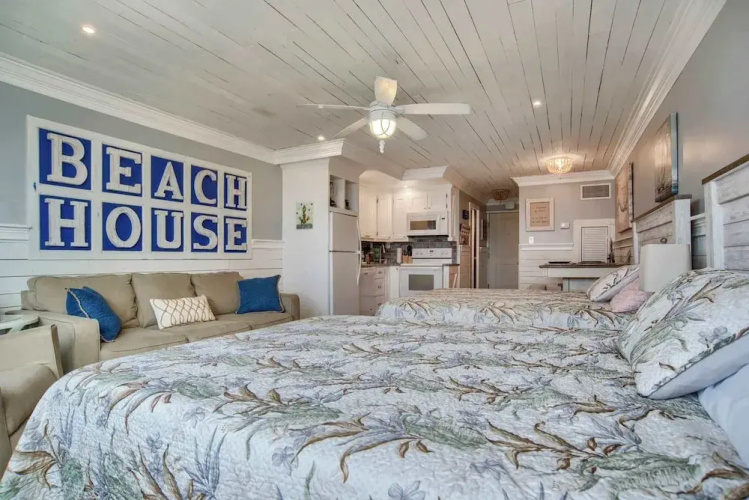 Seaside Villa Ocean View Studio!