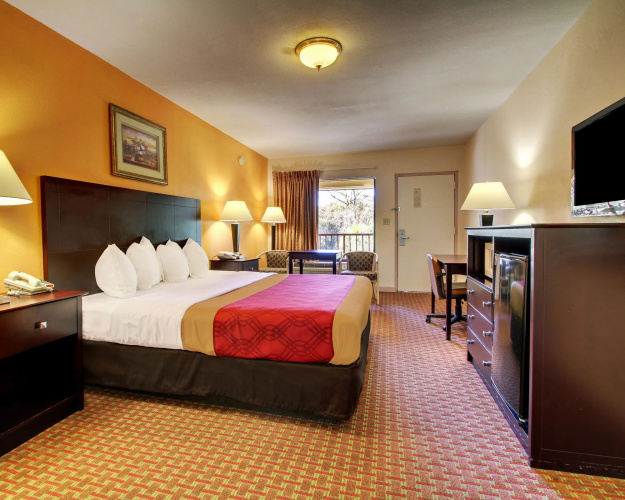 Twin Star Lodge