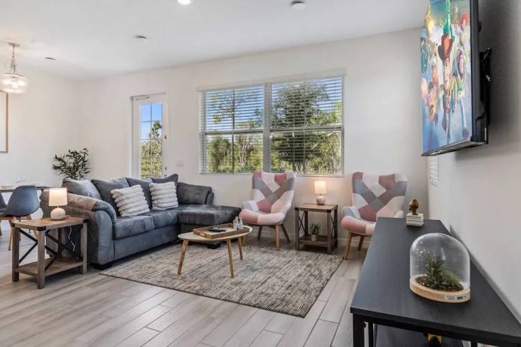 3 Bedrooms Cottage