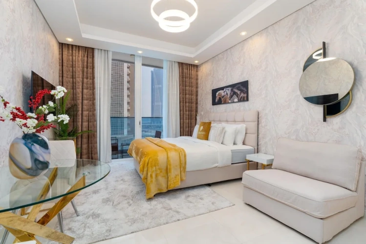 Grand Double Studio with balcony and with partial view