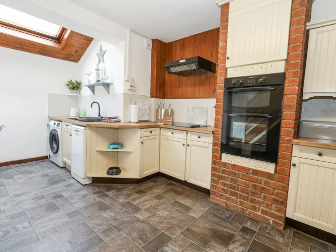 Saddlers Cottage