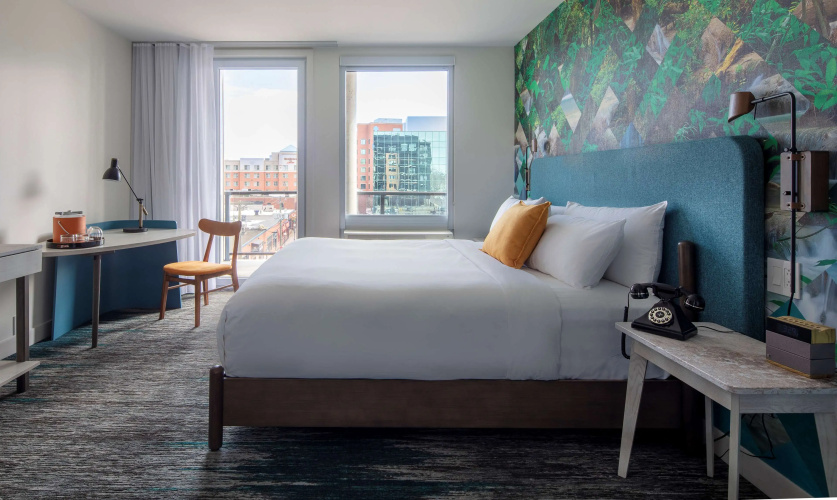Canvas Moncton, Tapestry Collection by Hilton
