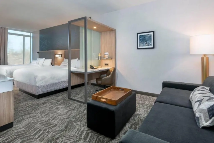 2 Bedrooms Double Suite