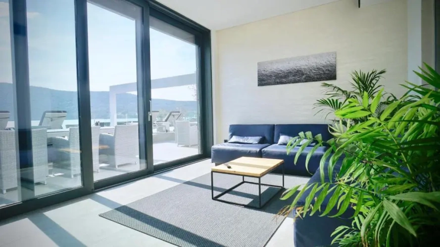 Deluxe Basement Suite with pool view