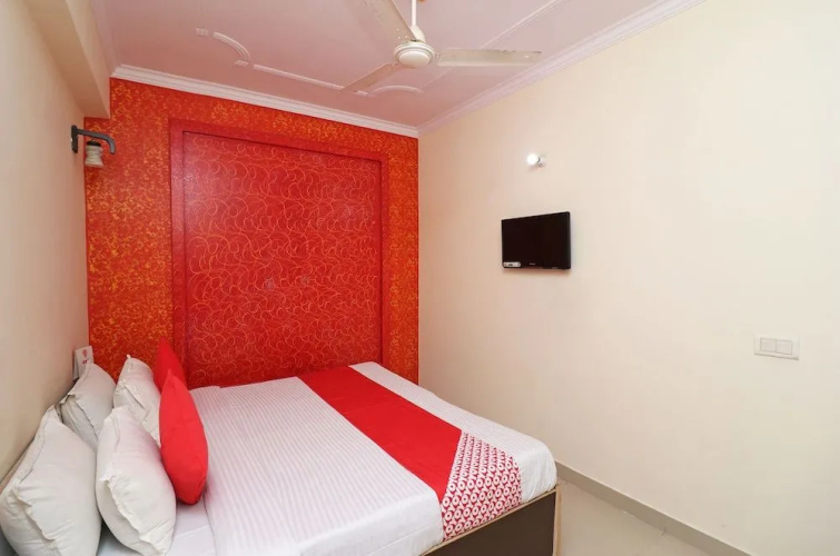Harshit Paying Guest House