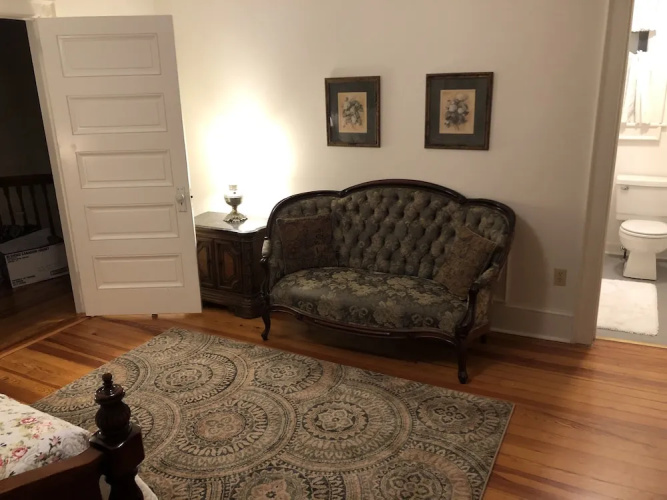 Love Lane Bed & Breakfast
