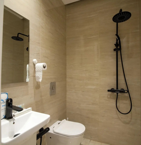 Luxurious Two Bedroom Apartment Al malqa