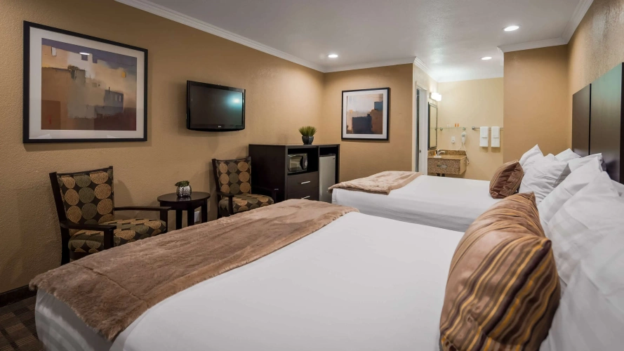 Standard Quadruple room