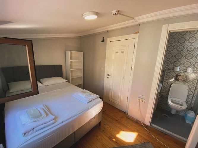 Economy room